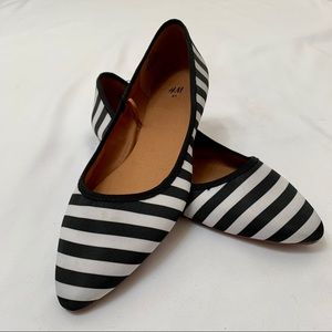 NWT Black and White Striped Flats